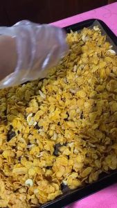 ราคาส่ง 10ถุง หอมหวานอร่อย คอนเฟลกคาราเมล 500 กรัม ส่ง 1 ถูก ก็ส่ง อัดแน่นเต็มถูก ทำสดใหม่ทุกวัน