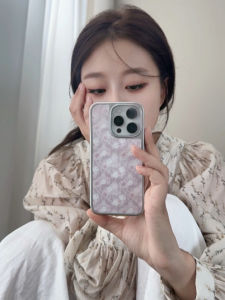 เคสโทรศัพท์แบบรูปดอกกุหลาบ Diana Rose EshuRohe พร้อมลวดลายลายนูนสไตล์ฝรั่งเศส สีชมพูเปลือกแข็งสำหรับ Apple iPhone 16 pro Max Xiaomi 15