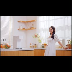 Xiaomi Smart Water Dispenser (Hot and Cold) 3L Freshly heated water in 3 seconds Keep your gut healthy China Version