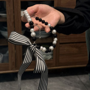 Sweet Black And White Beaded Butterfly Knot Necklace Womens Korean Style Fashionable Versatile Choker Alloy Pendant Jewelry