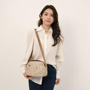 Túi đeo chéo nữ phong cách dễ thương – BEE GEE DCNU1048