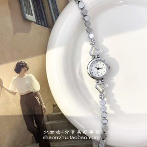 INS Special-Interest Design Bracelet Womens Watch Womens Small and Exquisite Accessible Luxury Student Small Dial Quartz Watch Waterproof