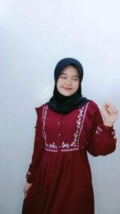Dress Kanaya Bahan Crinkel Air Flow Kekinian Viral Terbaru ootd 2023 Gamis Mewah Kondangan Gaun Wanita Muslimah Fashion Wanita Terlaris Cod Hitam Crinkle Biru Motif