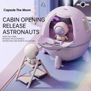 The New Astronaut Air Humidifier with USB Plug or 1200mAh Rechargeable Battery Is Suitable for Children Family Bedroom and Gift