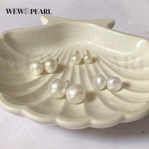 Freshwater Pearl Stud Earrings - 14k gold plated settings