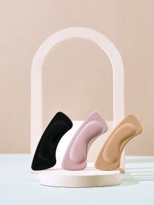 แผ่นกันกัด แผ่นกันรองเท้ากัด ช่วยแก้รองเท้าหลวม กันกัด แก้รองเท้าหลวม กันรองเท้ากัด แผ่นกันกัดหนา 1คู่ ฟองน้ำกันกัด 100 ตร