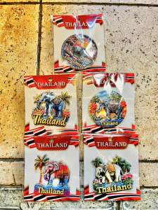 แม่เหล็กติดตู้เย็น แม่เหล็กเรซิ่น งานเนียน เงา สวยงาม ลวดลายช้าง ไทยๆ