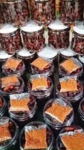 1kg me lào muối ớt Lets Nuts (2 hủ) đồ ăn vặt vị chua chua ngọt ngọt ăn siêu cuốn dùng trên bàn ăn gia đình bạn bè