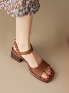 Retro Brown Thick Heel Sandals Womens Fashionable Versatile Square Head Open Toe High Heel Buckle Strap Casual Low Cut Shoes