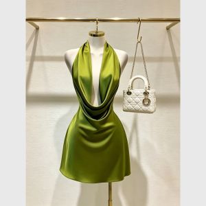 Elegant and Luxurious Green Halter-neck Dress
