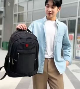 กระเป๋าเป้แฟชั่นสไตล์ใหม่ กระเป๋านักเรียน สำหรับไส่ออกนอกบ้าน ธุรกิจสไตล์ กระเป๋าเป้สะพายหลังคอมพิวเตอร์ รุ่น8013