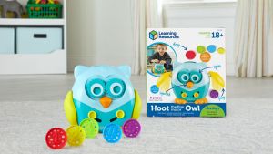 GM  Kids (ของแท้ USA  พร้อมส่ง 1.5 - 4 ขวบ) ของเล่นพัฒนากล้ามเนื้อมือ Hoot the Fine Motor Owl ( Learning Resource)  SM0039