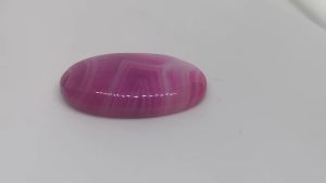 Natural Onyx Agate : 33.90 Carat : 19.0 x 32.0 mm
