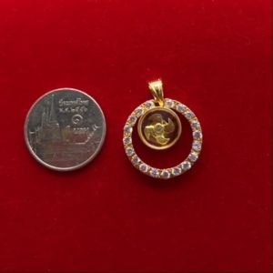 จี้กังหันแชกงหมิวล้อมเพชร ขนาด 2 x 2 cm หมุนเรียกทรัพย์ งานสวย เสริมโชคลาภ ชุบทอง จี้แฟชั่น จี้ทอง ใส่ได้กับสร้อยทุกแบบ