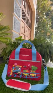 Tas slempang Tiwi On The Go// Tas popok/Tas bayi Tupperware