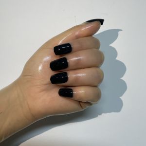 A pair of Malaysian latex material supper thin transparent shiny shiny male to female latex medium long gloves with nail service