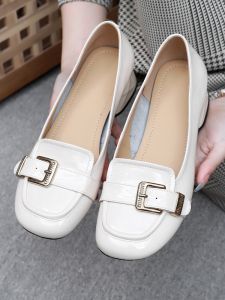 Low Heel Womens Shoes Metal Buckle Ladies Leather Shoes Mom Slip-On Commuter Casual Soft Bottom Flat Bottomed Fashionable