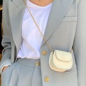 NIkyLundun กระเป๋าใบเล็กลิปสติกสไตล์ตะวันตกมีเนื้อสำหรับผู้หญิงกระเป๋าสะพายไหล่แบบมินิสไตล์เกาหลีรุ่นใหม่ฤดูร้อนกระเป๋าอานม้าสะพายข้างสายโซ่แฟชั่น