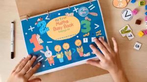Bộ học liệu Montessori Toán cho bé - Math Busy Book