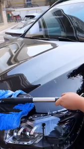 ไม้ปัดฝุ่นรถยนต์ ผ้าไมโครไฟเบอร์ ปรับขนาดได้ แปรงล้างรถ แปรงปัดฝุ่น ไม้ถูล้างรถยนต์อเนกประสงค์ ด้ามจับสีดำแดง ทนทาน ใช้งานง่าย ดักจับฝุ่นไม่ฟุ้งกระจาย รุ่น：C8