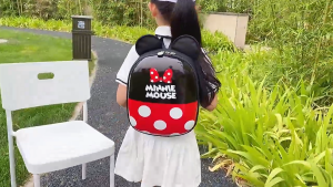 กระเป๋านักเรียน กระเป๋าสะพายเด็ก เป้สะพายหลัง สีสันสดใสน่ารัก ลายจุด