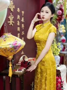 เรียบหรู เสื้อคลุมเช้าผู้หญิงงานแต่งงาน เดรส ปักปรับปรุงกี่เพ้าใหม่สไตล์จีน สลิมฟิต เรโทรหมั้นจัดเลี้ยง