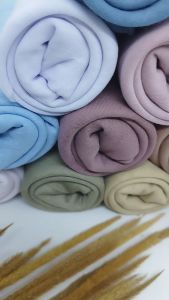 Hijab Paris jadul Premium Segiempat 115x115 polos jahit tepi dua sisi bahan varisha no label EVALOVE