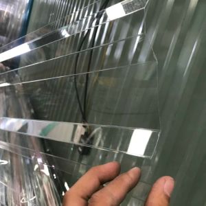 ( Khổ rộng 1m x dài 1m x dày 6 dem ) Tôn nhựa Poly MÀU TRONG dạng sóng lấy sáng tôn nhựa che nắng che mưa
