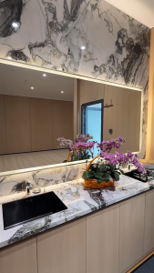 High brightness energy-saving LED mirror defogging three color dimming waterproof bathroom mirror