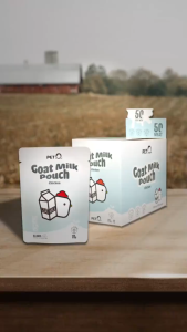 Hộp 12 Gói Pate Sữa Dê Petq Cho Mèo Cao Cấp Siêu Dinh Dưỡng + Bổ Sung Nước