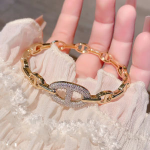Designer New Arrival Trendy Fashion 18 K Gold Plated Brass Jewelry Skeleton Court Style Bangle Bracelet for Woman