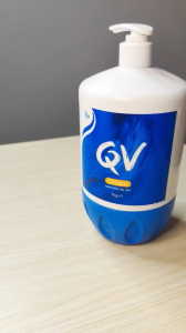 Kem dưỡng ẩm QV Moi.sturi.sing Cream 1Kg