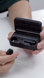 Siêu Phẩm Tai Nghe S20 Nghe Nhạc Cực Đã Gọi Cực Rõ Hộp Sạc 2000mAh