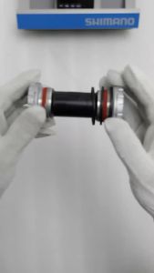 SHIMANO SM-BB52 Bottom Bracket Threaded HOLLOWTECH II 68/73MM Shell Width BB52 Bottom for Mountain MTB Bike Bicycle Parts