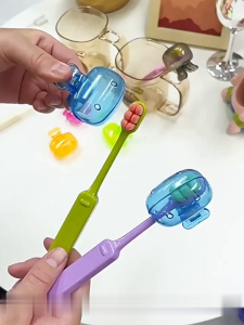 MI-C1324 Penutup Kepala Sikat Gigi Portable Pelindung Sikat Gigi Model Jepitan Transparan / Cover