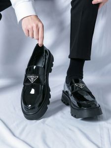 Nanjiren | Dép Lười Bóng Da Đế Dày Tăng Chiều Cao 1 Đôi