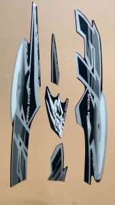 STRIPING STICKER yamaha f1zr fiz r f1 zr 1996 hitam silver stiker list body standar berkualitas