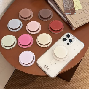 Tri-Town Simply Color Plain Round Magnetic Phone Holder for IPhone 16 15 14 13 12 Pro Max Plus Foldable Ring Grip Stretchable Desk Stand Color