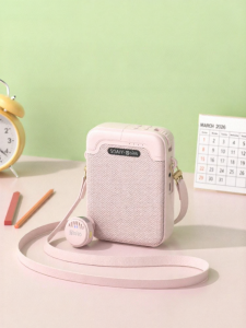 Clippable Wireless Outdoor Microphone for Teachers