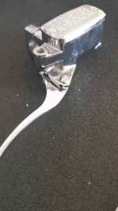 มือปั้มเบรค ตัวบน โครเมี่ยมสากล25มม.รถจักรยานยนต์คลัตช์เบรกกระบอกสูบคันโยกอ่างเก็บน้ำสำหรับ Honda Steed 400 600 Shadow 1100 Magna 250 750