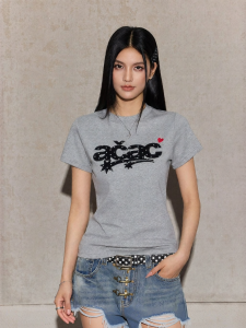 A chock | Casual Commute Embroidered Star Patch T-Shirt