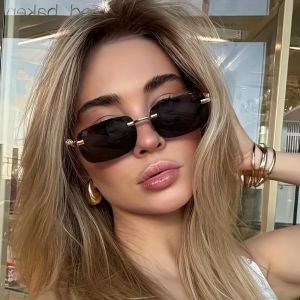 Simple Retro Style Chic Frameless Fashionable Glasses Suitable for Men and Women To Wear