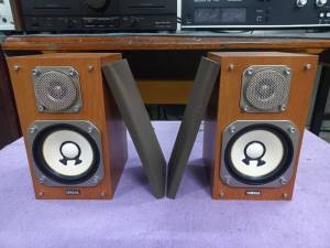 Cặp loa mini Yamaha NS-10MM còn mới tinh zin nguyên bản.