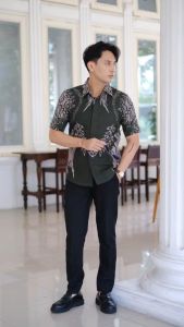 Parang Jotol Lengan Pendek: Atasan Kemeja Batik Pria Premium & Modern
