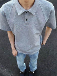 Áo Thun Polo Tay Ngắn Màu Xám Nhạt Cho Nam Mùa Hè Áo Thun Cotton Không Tay Áo Chui Đầu Dáng Rộng Cổ Polo Chất Liệu Cotton