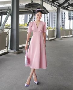 P005-004 PIMNADACLOSET -Deep V Collar Short Sleeve A-Line 2 Side Pockets Midi Dress