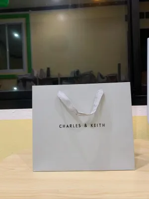 ถุง กระดาษ แบรนด์ Ck ถุงของขวัญcharles & keith เก็บโค้ดส่งฟรี
