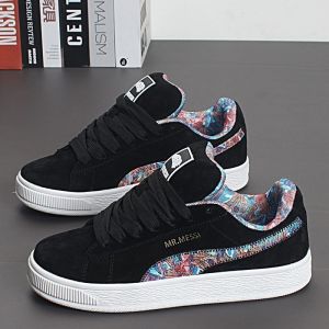 Retro Mens Bread Shoes Low Top Casual Trendy Student Flats Soft Bottom Versatile Couples Canvas Sneakers Breathable