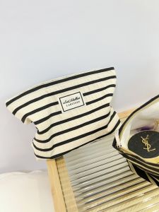 กระเป๋าเครื่องสำอางลายทางขนาดใหญ่ สไตล์ญี่ปุ่น ซิป กระเป๋าใส่เครื่องสำอางแบบพกพา กระเป๋าเครื่องสำอางแบบเรียบง่ายและมีสไตล์