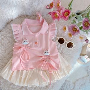 ชุดเดรสแขนบานสไตล์เกาหลีสำหรับเด็กผู้หญิง ชุดฤดูร้อน 2025 ชุดเดรสแขนบานลายดอกไม้ ชุดเด็กผู้หญิงสองชิ้น ชุดเดรสฤดูร้อนสำหรับเด็กผู้หญิง